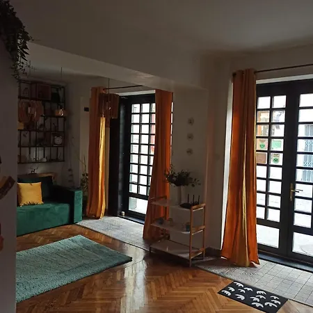 Home Central Apartment